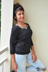 Tejaswi Madivada at Kerintha Movie Success Meet
